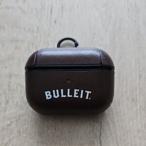 NWOT Bulleit Frontier Bourbon Whiskey Brown AirPods Case